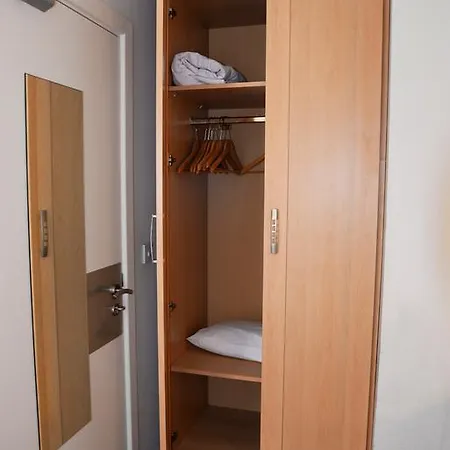 Apartment Blackmore Court *